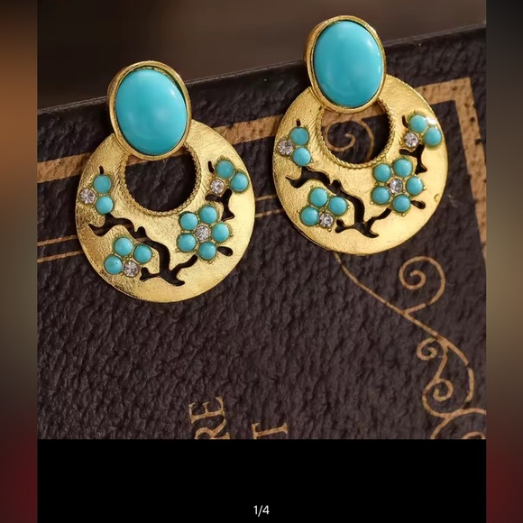 Elegant Gold and Turquoise Earrings - Picture 2 of 5